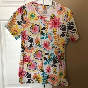 EUC Peanuts Scrub Top